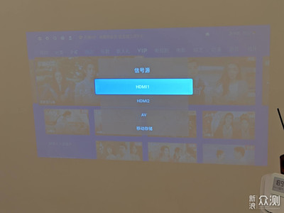 刻刻D9智能移動影院 辦公家用投影旗艦產品，箱包設計顛覆傳統體驗